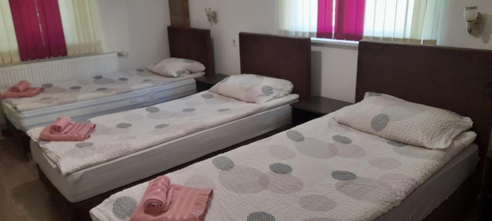Edingen-Neckarhausen Pension Haus Baron 2 Friedrichsfeld מראה חיצוני תמונה