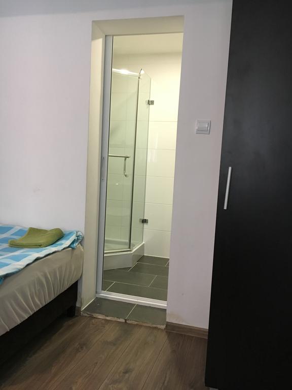 Edingen-Neckarhausen Pension Haus Baron 2 Friedrichsfeld מראה חיצוני תמונה
