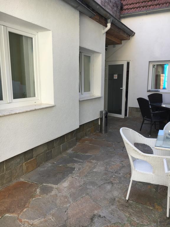 Edingen-Neckarhausen Pension Haus Baron 2 Friedrichsfeld מראה חיצוני תמונה