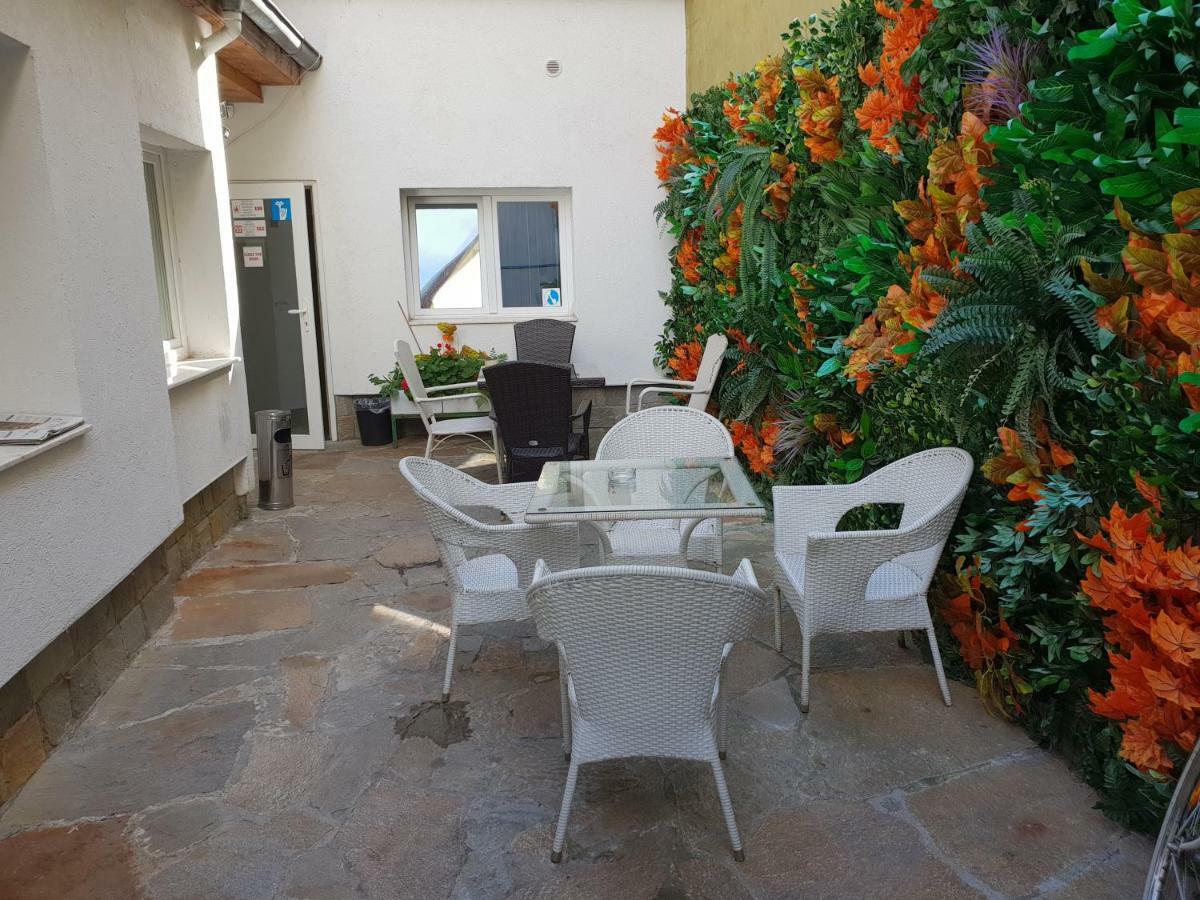 Edingen-Neckarhausen Pension Haus Baron 2 Friedrichsfeld מראה חיצוני תמונה