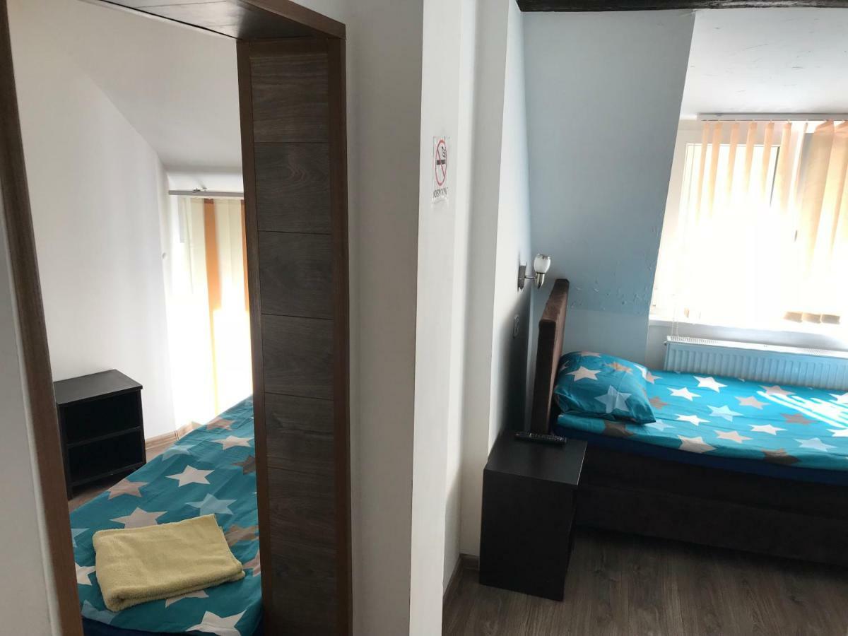 Edingen-Neckarhausen Pension Haus Baron 2 Friedrichsfeld מראה חיצוני תמונה